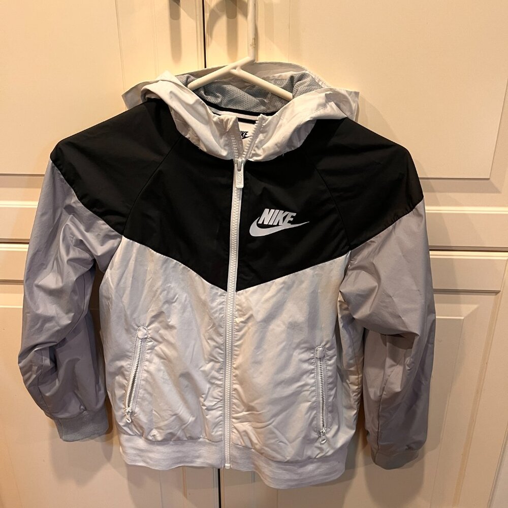 Nike Boys' Windrunner Jacket Small